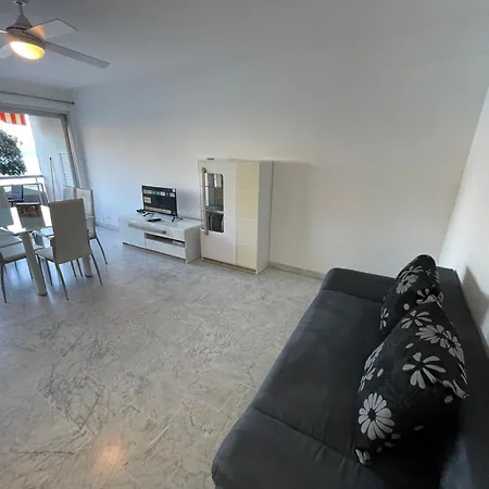 Apartment Seafront With Private Access Close To Monaco *
